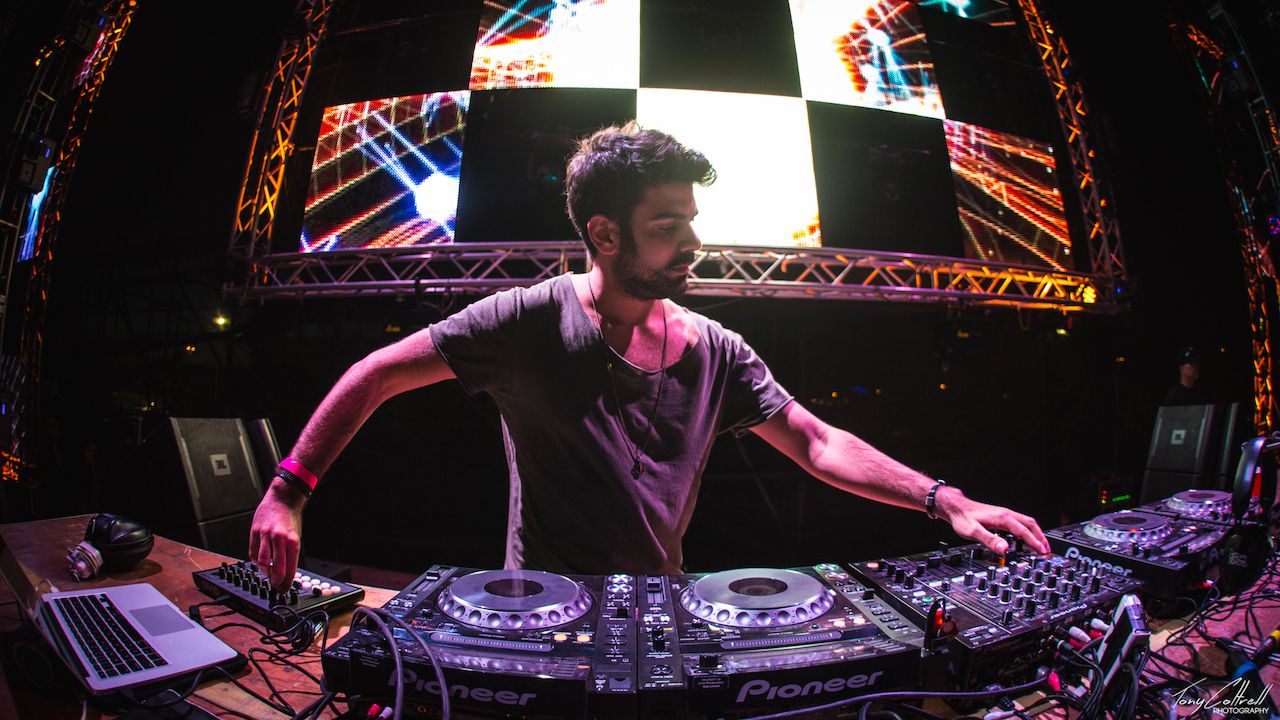 サイケデリック・トランスの最先端、Freedom Fightersプロジェクトの裏