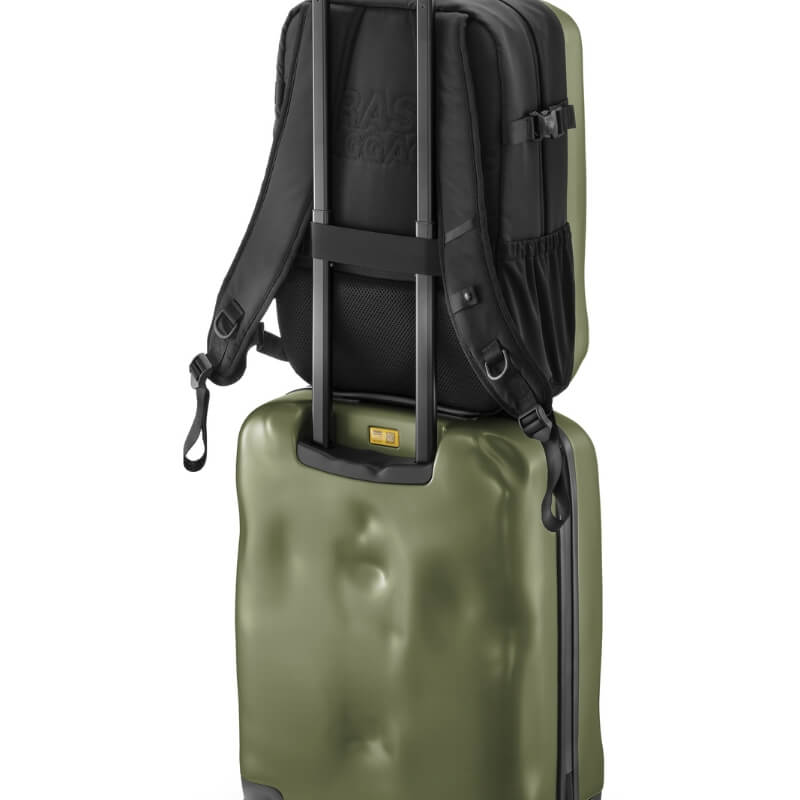 アイコニック バックパック（オリーブグリーン） ｜バックパック