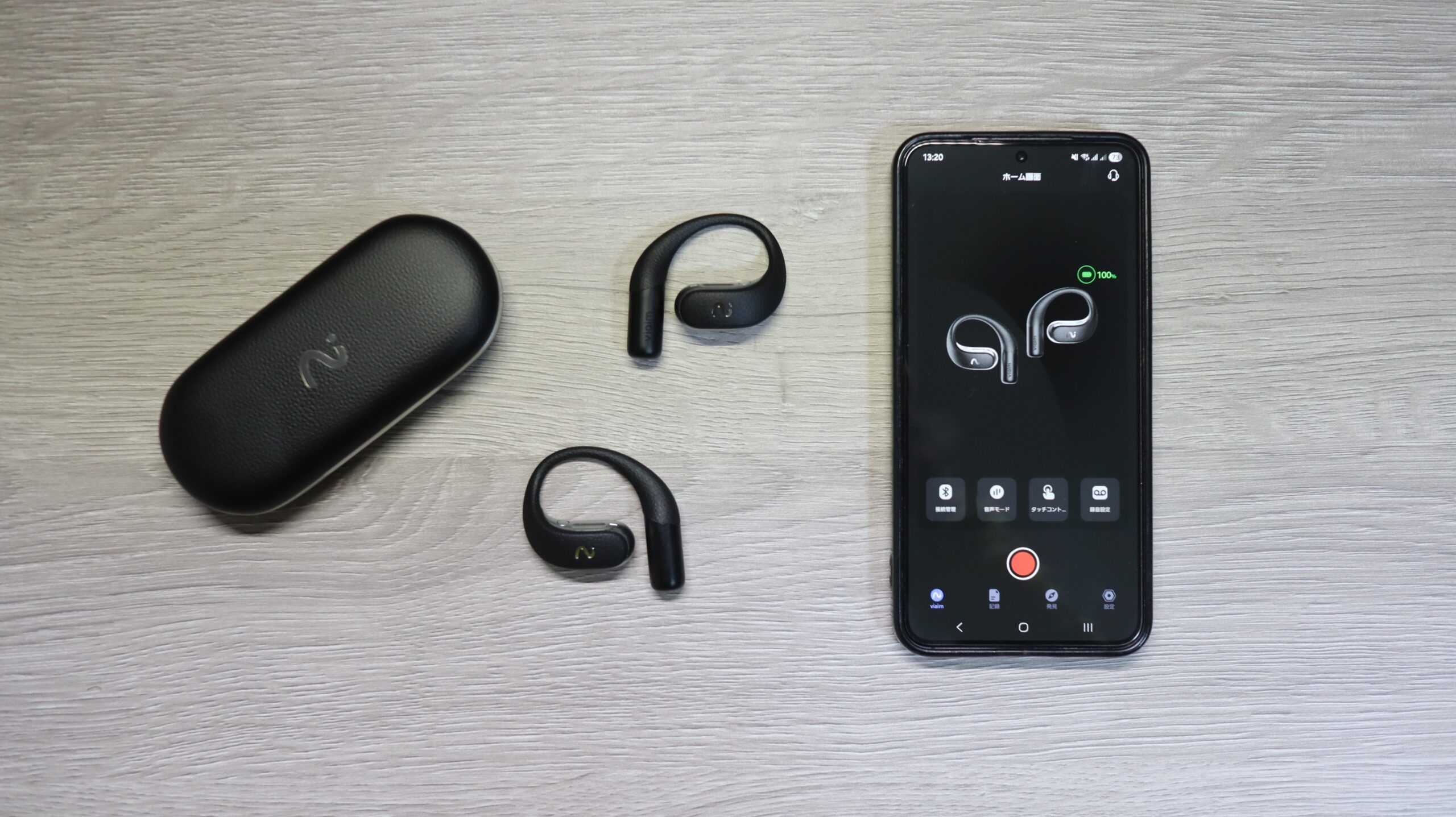 リアルタイム翻訳ができるAI搭載オープンイヤー型イヤホン viaim OpenNote