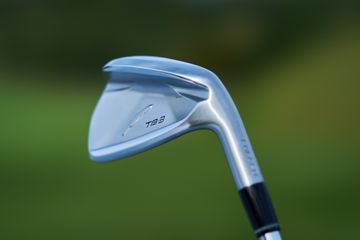 絶対打感で飛距離の階段も整う！ フォーティーンの『TB3兄弟』なら理想