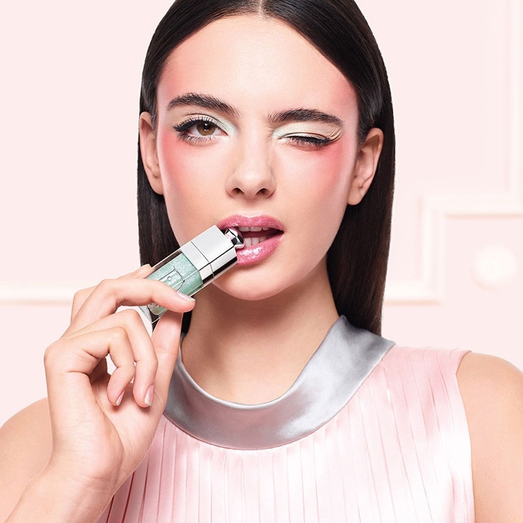 ディオールスキン フォーエヴァー グロウ ルミナイザー（スプリング