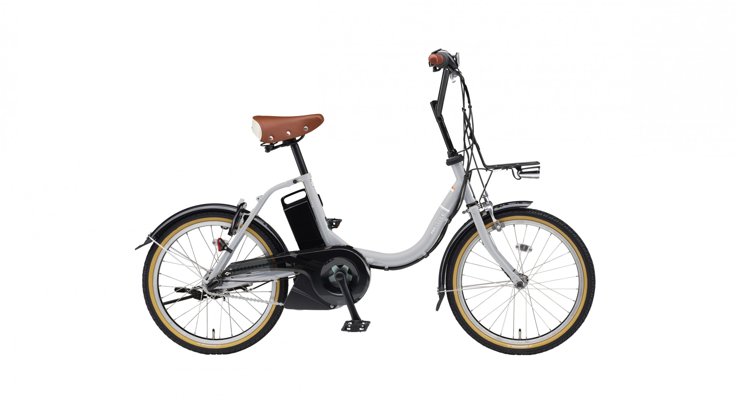 ヤマハから新型バッテリーと充電器を搭載した20型電動アシスト自転車