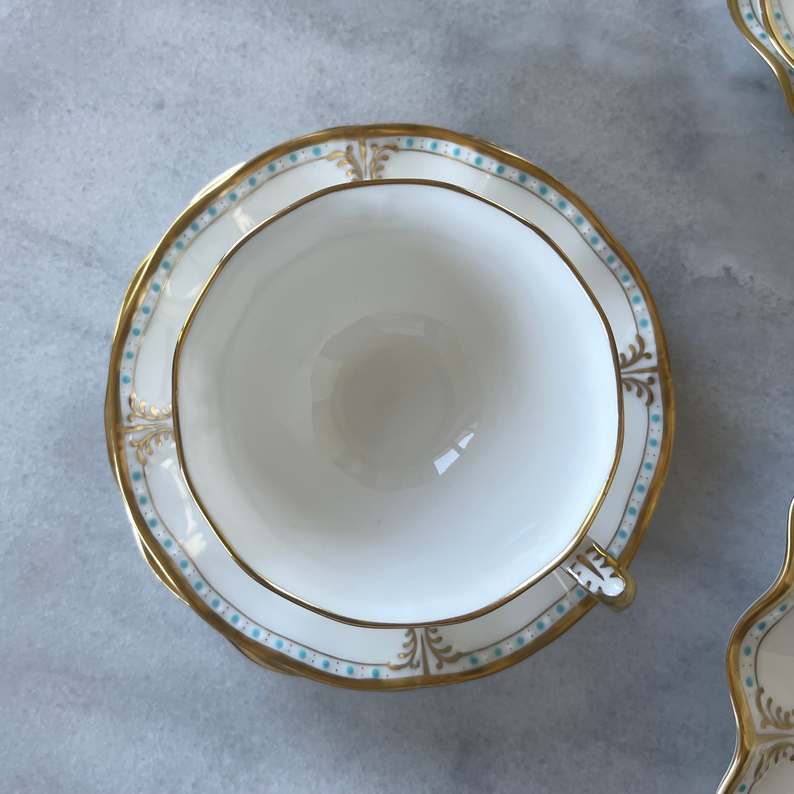 🏴󠁧󠁢󠁥󠁮󠁧󠁿ロイヤルクラウンダービー ロンバディ カップ、ソーサー