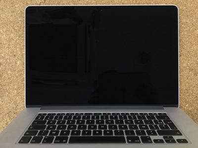 MacBook Proの画面が真っ暗で映らない原因・対処法と修理実績