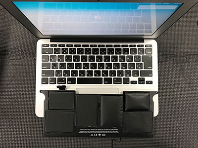 MacBook Air 11のバッテリー交換 膨張、修理 | 液晶修理センター
