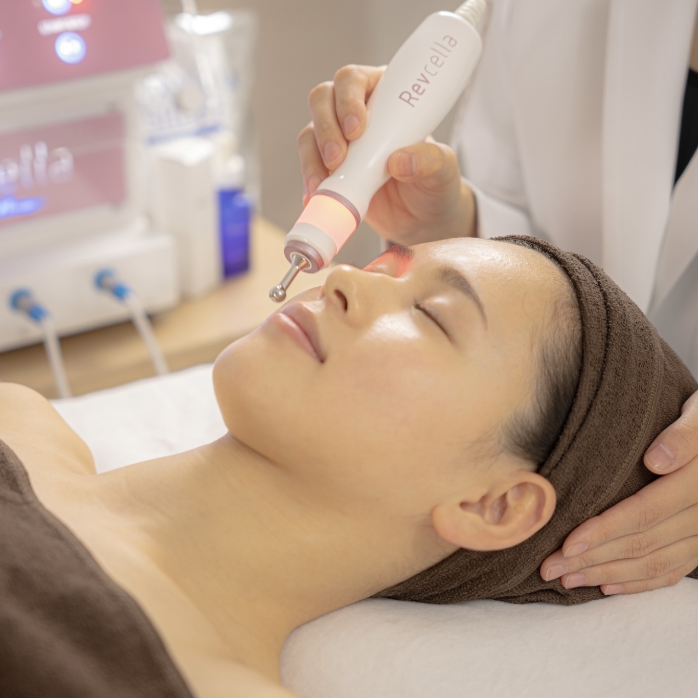 プラズマ・フェイシャル機【Revcella（リブセラ）】 - 株式会社イレブン