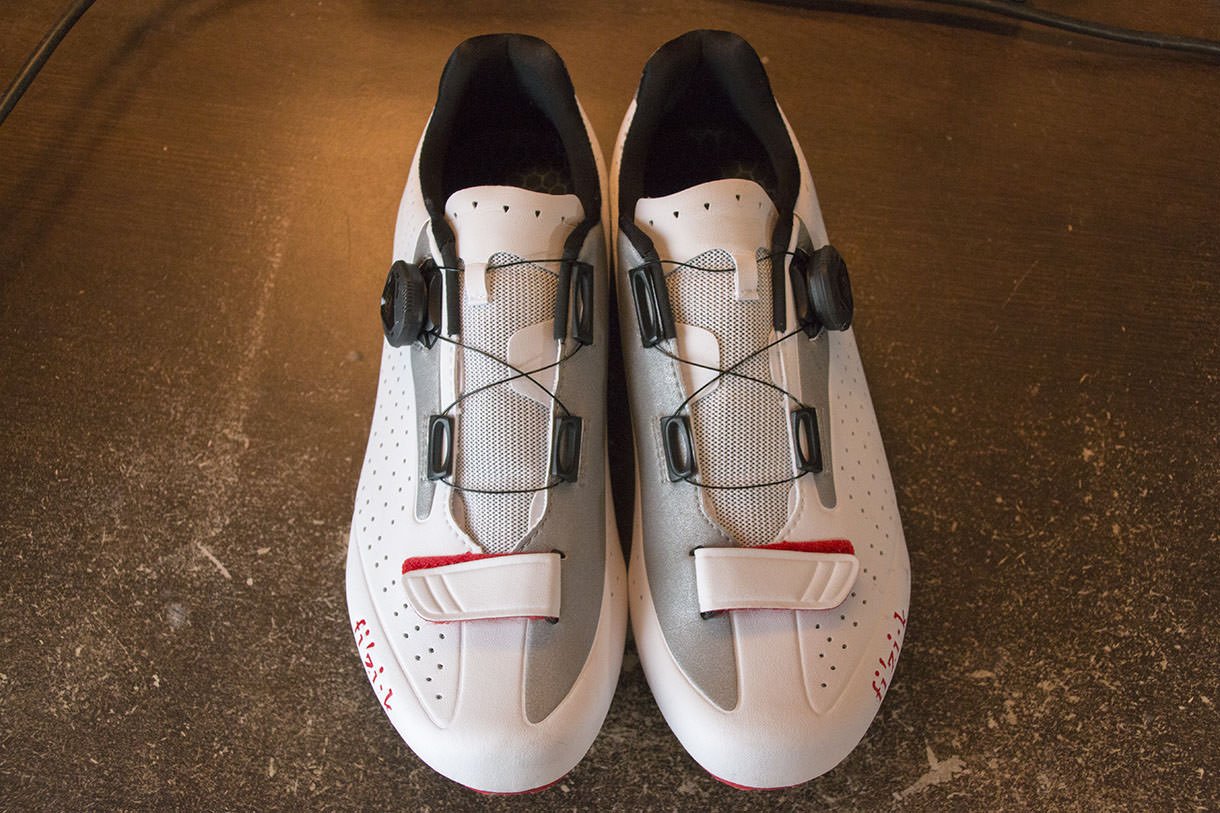 fizikのビンディングシューズ「R5B UOMO」レビュー。完全に見た目だけ