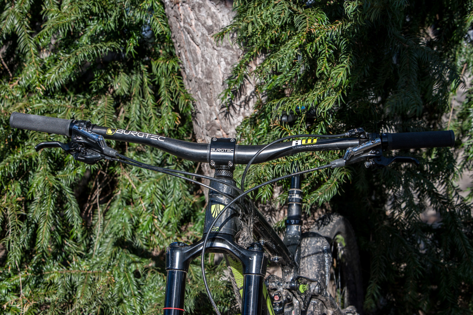 Burgtec Ride Wide Carbon Enduro Bar and Enduro Stem MK2 – Review