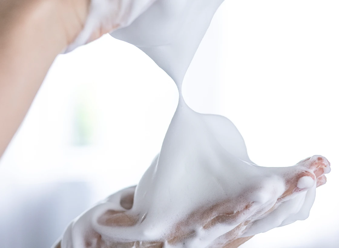 泡石 ｜ akyrise / アキュライズ｜シンプルスキンケア｜公式オンライン