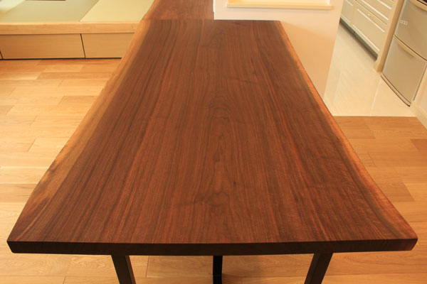 ブビンガ一枚板 ダイニング・カウンター 納品事例|一枚板・無垢
