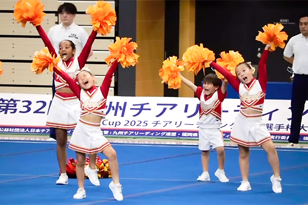 チアリーディングチーム「AXEL」| ワーサル福岡校