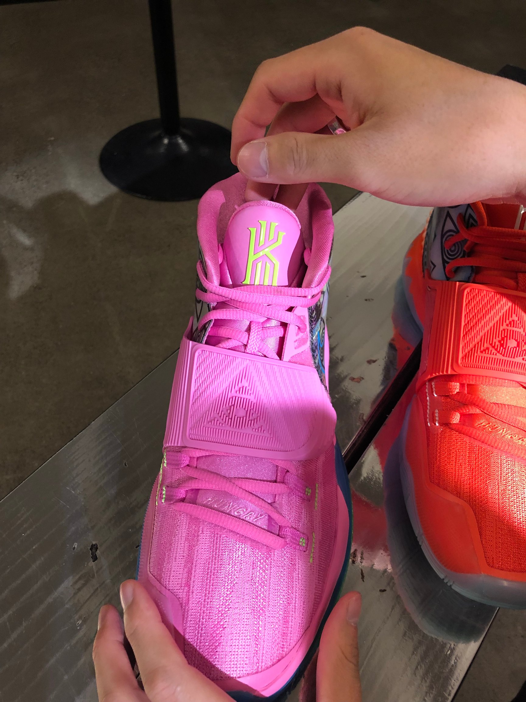 ナイキ「カイリー 6」各都市限定11モデル発売、「東京」モデルはNBA