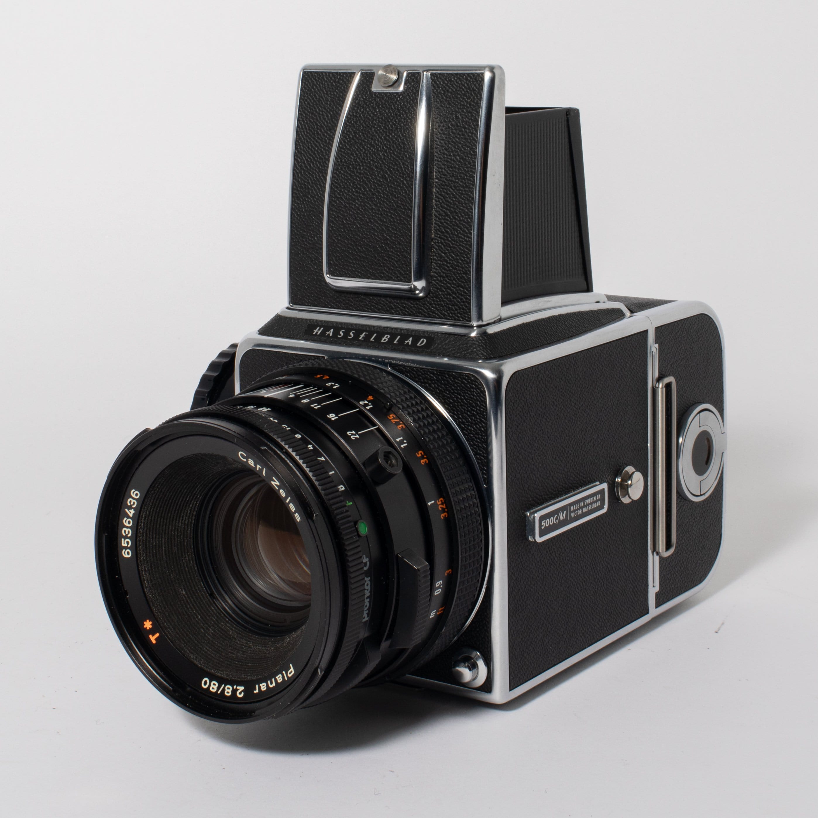 Hasselblad 500 C/M with Zeiss Planar 80mm f/2.8 CF Lens - FRESH