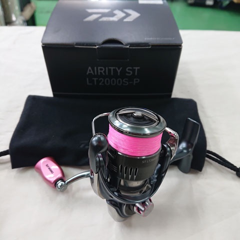 ダイワ 23エアリティ ST LT2000S-P