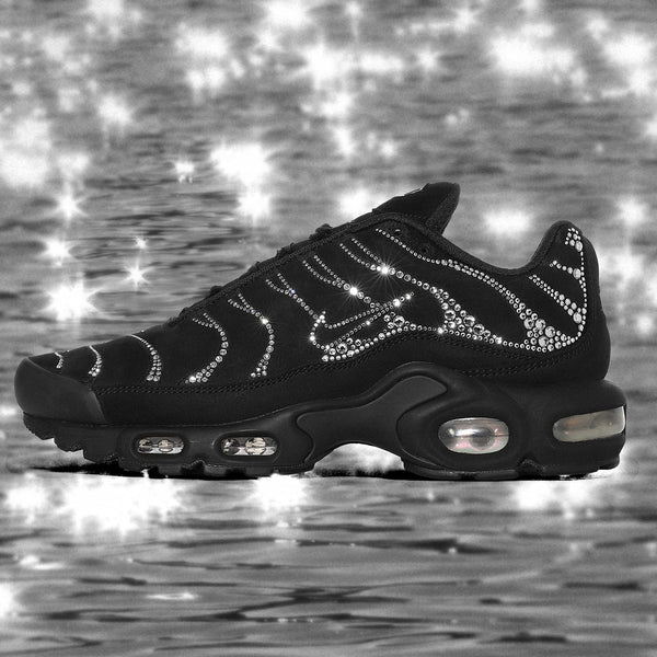 12/5(木)抽選販売のお知らせSwarovski × Nike Wmns Air Max Plus