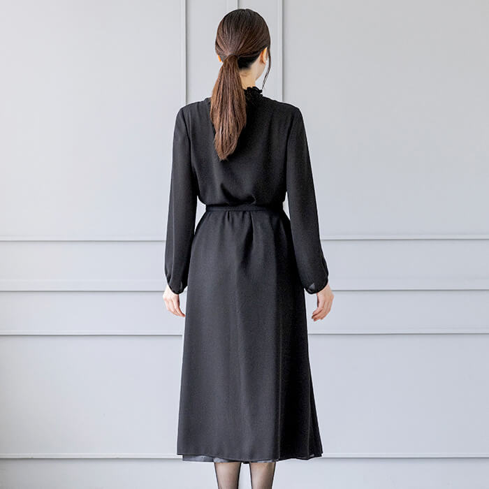 洗える｜フェミニンなピンタックワンピース M・ブラック｜東京