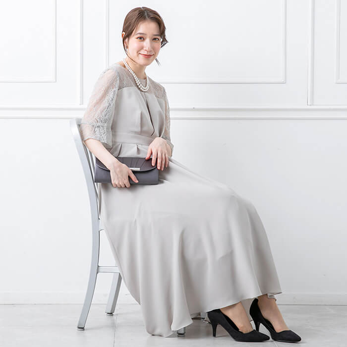 レースがフェミニンなAラインドレス 9号・ベージュ｜東京ソワール