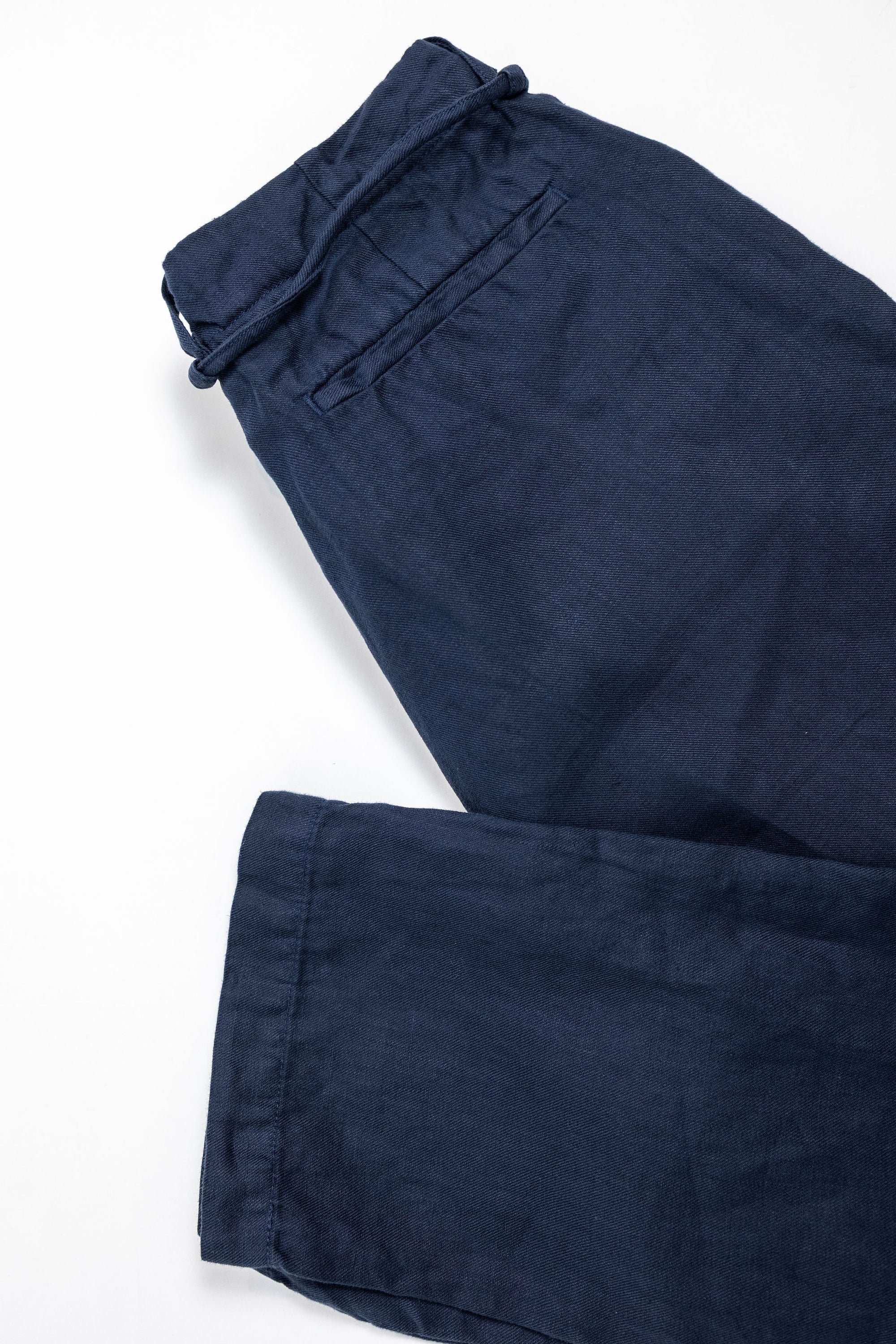Seuvas Linen Tapered 2-Tuck Pants - Navy - Franklin & Poe