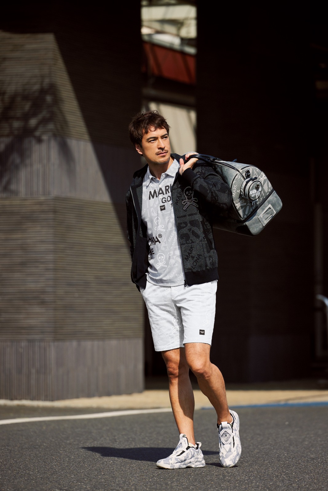 MARK & LONA」のイチオシセットアップでターフやトリップへ | EVEN