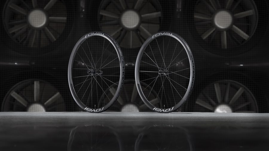 次世代のチューブレスシステム搭載、Roval新作チューブレスホイールが