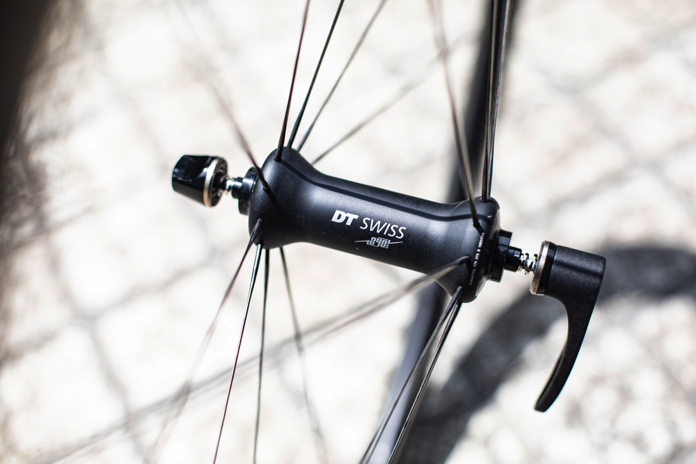 DT-SWiSS】ダークホース!? 的秀作のカーボンチューブレスレディ