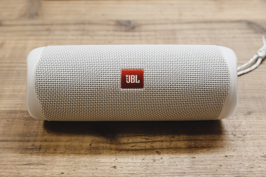 JBL Flip 5 をお風呂・キッチンでの iPad用スピーカーとして購入｜FUJI