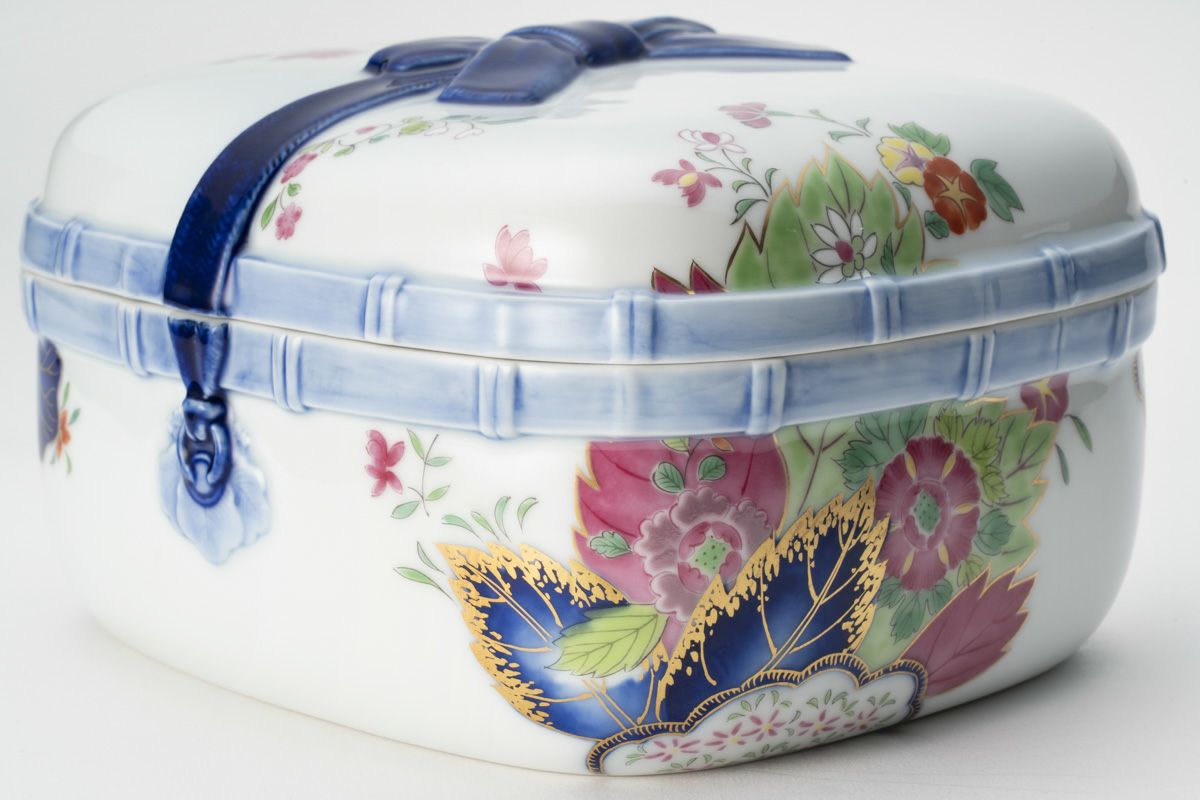 染錦絢爛草花絵 陶箱 | 有田焼 深川製磁｜公式オンラインストア